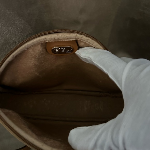 Vintage Gucci Crossbody - Picture 11 of 14